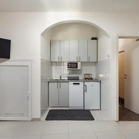 Top Central Apartments