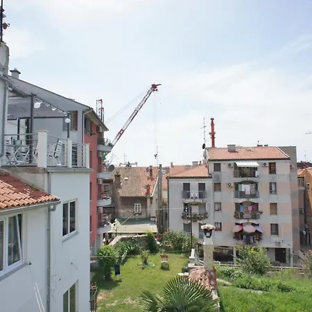 Appartamento Top Central Apartments Pola