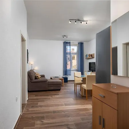 Top Central Apartments Appartamento Pola