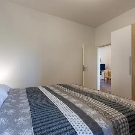 Top Central Apartments Pola