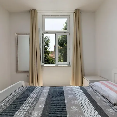 Top Central Apartments Appartamento Pola
